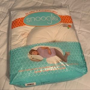 Pregnancy pillow. New!